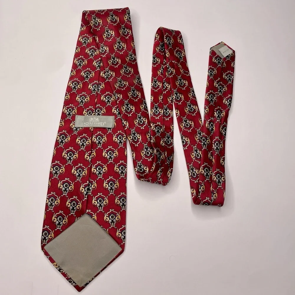 Stafford Executive 100% Silk USA‎ Made Red Geometric Neck Tie Business Formal
